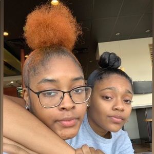 Meet your Posher, Amari